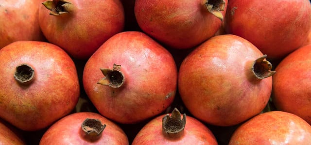 Farbe ist egal: Wie du reife Granatäpfel erkennst