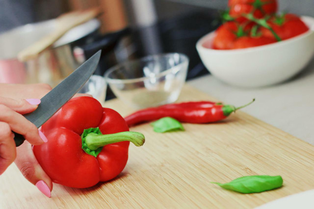 Red peppers go well with a hearty pizza strudel.