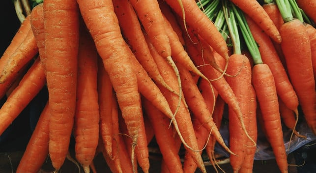 rohkost-raw-karotten-z-unsplash-160819-1280x6700 Rohkost-Ernährung ist mehr als Obst & Gemüse