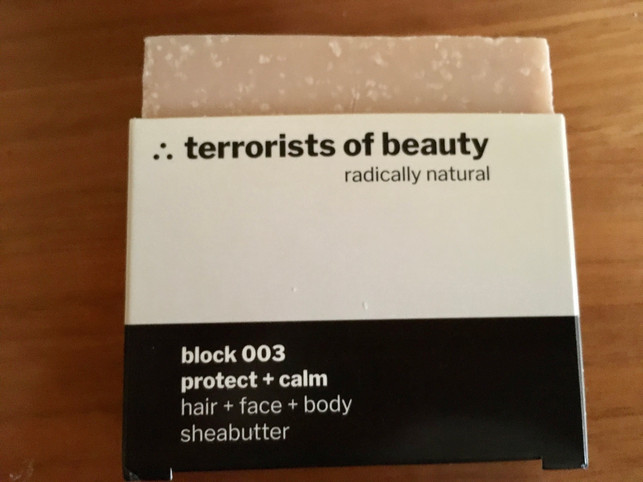 terrorists-of-beauty-seifen-block-mit-sheabutter-martina-naumann-utopia-230515_download Terrorists of Beauty: Seifen-Block mit Sheabutter.