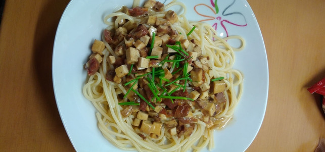schmeckt-auch-ohne-sahne-vegane-carbonarasosse-utopia-inke-klabunde-171106_download Schmeckt auch ohne Sahne: vegane Carbonarasoße.