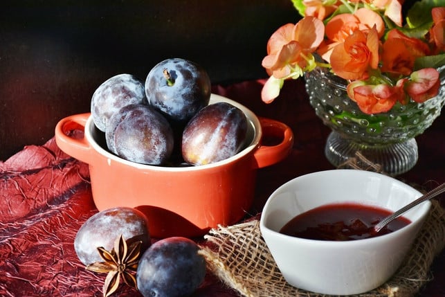 marmelade-aus-selbstgepfluecktem-wildobst-cc0-pixabay-ritae-210825_download Selbst gepflücktes Wildobst kannst du vielfältig verarbeiten.