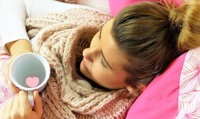 hausmittel-bei-fieber-welche-helfen-wirklich-cc0-pixabay-silviarita-180107_download Mit Wadenwickeln kannst du das Fieber senken.