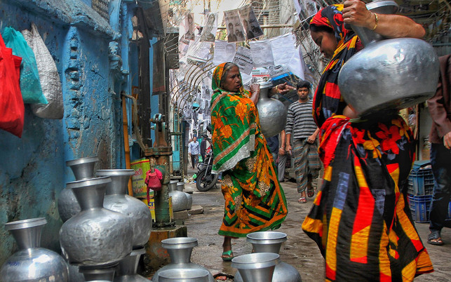 frauen-bangladesch-wasser-pb-cc0_Maruf-Rahman_210504-1280x800 Frauen in Bangladesch
