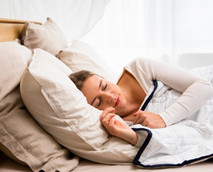 Abendroutine: 12 gute Tipps für besseren Schlaf