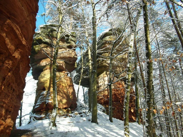 Rappelle en partie le Gran Canyon : l'Altschlossfelsen dans la forêt du Palatinat.