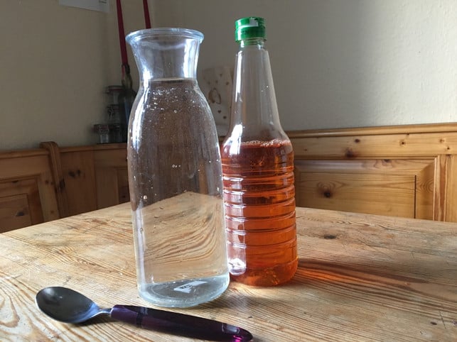 eine-saure-rinse-ist-schnell-selbstgemacht-lea-hermann-utopia-171126_download Eine saure Rinse ist schnell selbstgemacht.