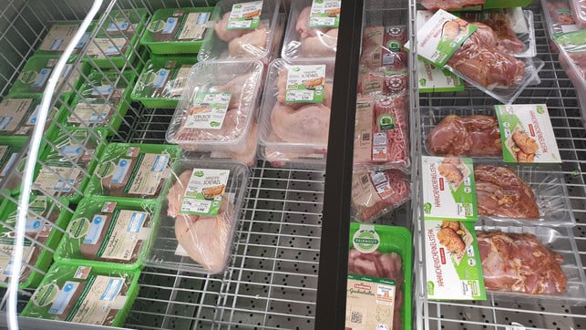 tierwohl-supermarkt-aldi-bw-210127-1280x720 Blick in die Kühltheke bei Aldi: Eine gute Auswahl an Stufe 4-Produkten