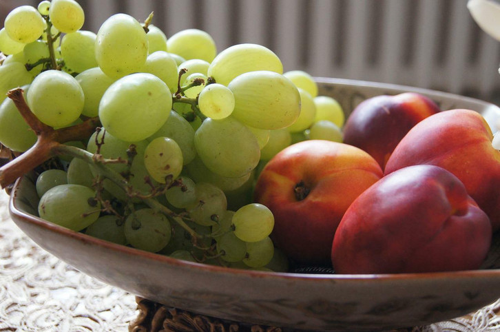 Too much fruit is unhealthy if it means you far exceed the recommended maximum amount of fructose.