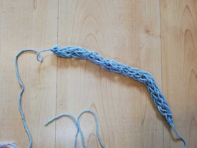 dein-fertiges-produkt-eignet-sich-zum-beispiel-als-victoria-clauss-utopia-210522_download Dein fertiges Produkt eignet sich zum Beispiel als Armband.