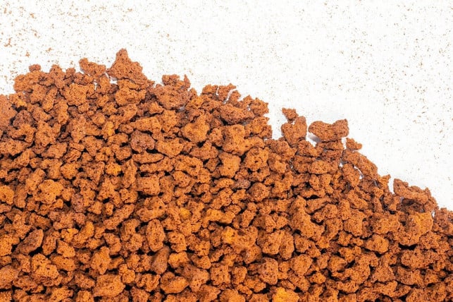 die-wichtigste-zutat-fuer-dalgona-coffee-instantka-cc0-pixabay-nigelat-200524_download Die wichtigste Zutat für Whipped Coffee: Instantkaffee.