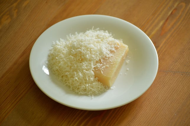 es-gibt-inzwischen-sogar-vegane-ersatzprodukte-fuer-cc0-pixabay-quinntheislander-190919_download Es gibt inzwischen sogar vegane Ersatzprodukte für Parmesan-Käse.