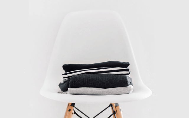 sarah-dorweiler-unsplash-640x400 ausmisten aussortieren spenden