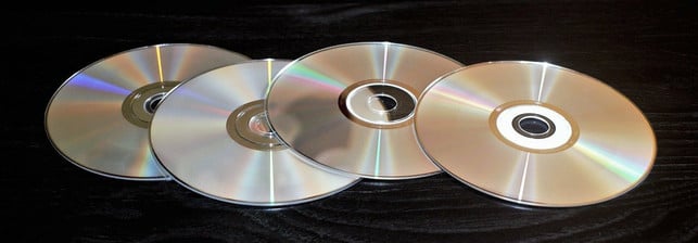 viele-verkaufsplattformen-kaufen-deine-komplette-d-cc0-pixabay-brett_hondow-210513_download Viele Verkaufsplattformen kaufen deine komplette DVD-Sammlung an.