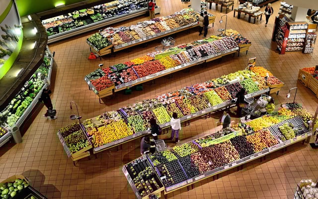 gemuese-liegt-im-supermarkt-meist-im-eingangsbereic-cc0-pixabay-elasticcomputefarm-190426_download Gemüse liegt im Supermarkt meist im Eingangsbereich.