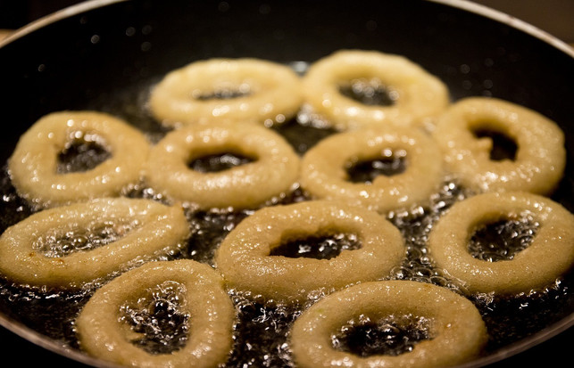 bierteig-mit-zwiebelringen-ist-ein-leckeres-rezept-cc0-pixabay-tookapic-190213_download Bierteig mit Zwiebelringen ist ein leckeres Rezept für Veganer.