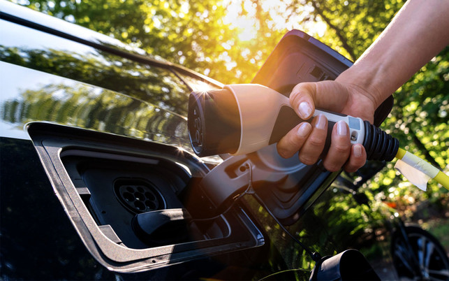 elektroauto-1280x800-V1_bessergruen_nachhaltige-kfz-versicherung bessergrün nachhaltige Kfz Versicherung für Elektroautos Elektrofahrzeuge