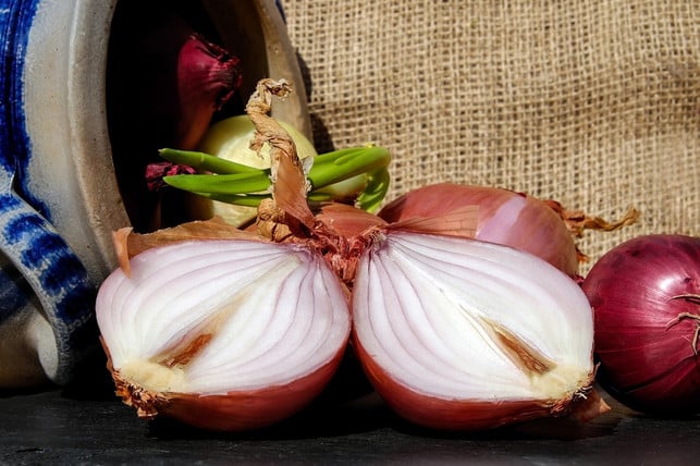 Onions bring your eye out and rinse the foreign body out.