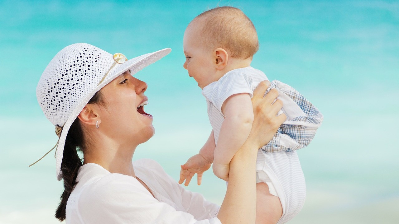 Sonnenschutz - Baby und Kinder richtig schützen