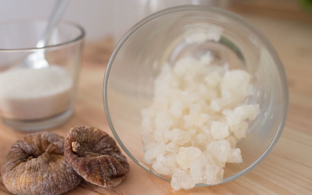 die-kristalle-von-wasserkefir-utopia-vipasana-roy-190227_download Für Wasserkefir benötigst du mehr Zucker als für Kombucha.