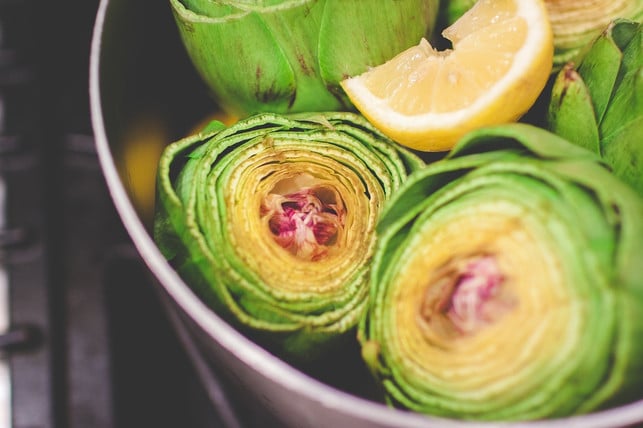 dank-bitterstoffen-und-flavonoiden-sind-artischock-cc0-pixabay-free-photos-200930_download Artischocken sind gesund und können dank ihrer äußeren Blätter auch als Heilmittel dienen.