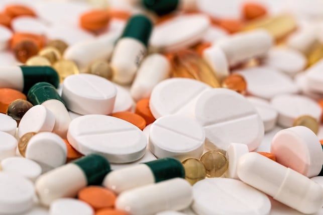 auch-eine-ueberdosis-einiger-vitamine-und-mineralst-cc0-pixabay-stevepb-181004_download Auch eine Überdosis einiger Vitamine und Mineralstoffe kann sich gefährlich auf den Organismus auswirken. Nimm zusätzliche Präparate daher nur unter ärztlicher Aufsicht zu dir!