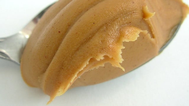 erdnussbutter-cc0-pixabay-deborahmiller56-180126 Erdnussbutter