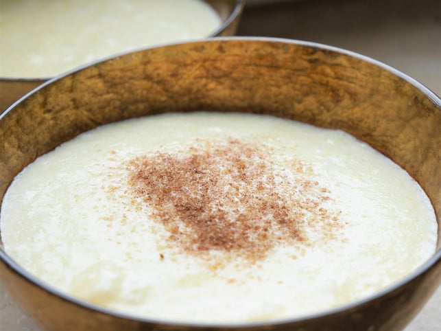 griesspudding-kanns-du-kalt-mit-zimt-und-zucker-ess-sven-christian-schulz-utopia-200613_download Grießpudding kannst du kalt mit Zimt und Zucker essen