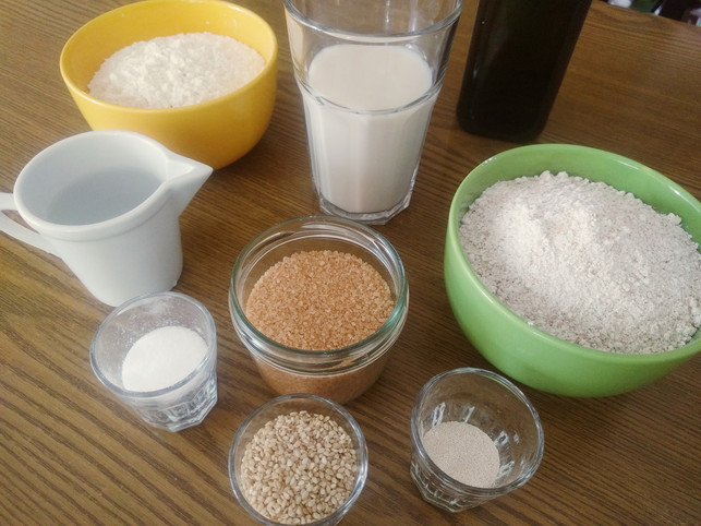 Processed with VSCO with  preset Zutaten für selbst gemachte Burger Brötchen.