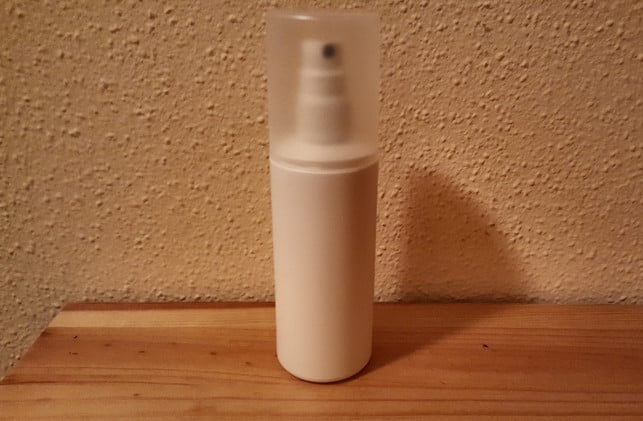 ein-desinfizierendes-fussspray-laesst-sich-mit-nur-d-eva-nitsch-utopia-180129_download Ein desinfizierendes Fußspray lässt sich mit nur drei Zutaten einfach selber herstellen.