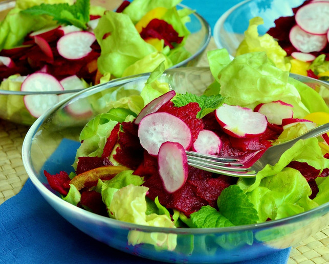 salat-bereitest-du-am-besten-so-schnell-wie-moeglic-cc0-pixabay-congerdesign-240725_download Salat bereitest du am besten so schnell wie möglich zu.