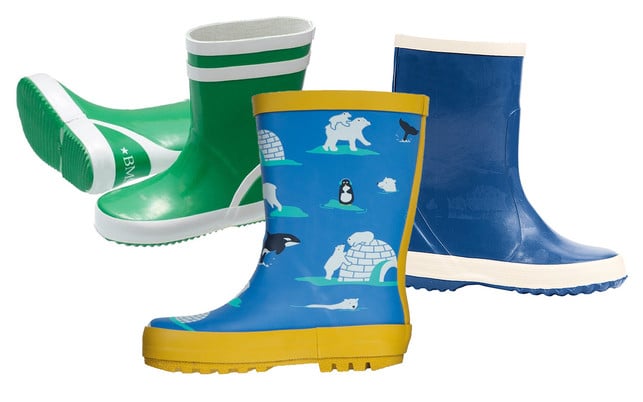 regenkleidung-kinder-gummistiefel-s-Hans-Natur-waschbaer-welovefrugi-191001-1280x800 Regenhosen, Regenjacken und Gummistiefel machen Sinn – hier Stiefel aus Naturkautschuk