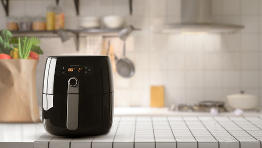 lebensmittel-im-airfryer-colourboxde-238859-241203 Lebensmittel im Airfryer
