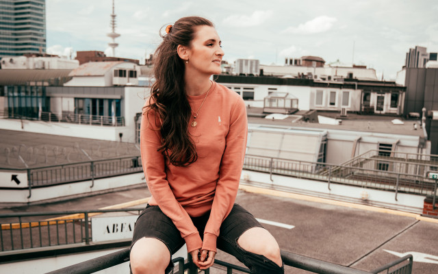 Gallery_Slide_2 Pullover NIKIN