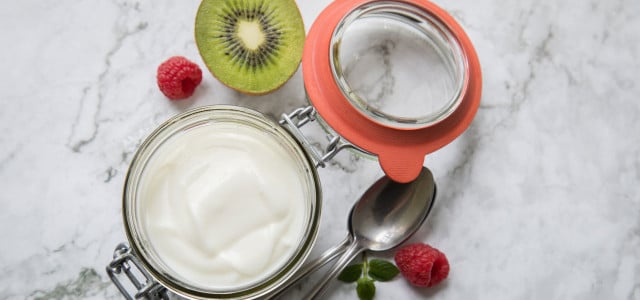 Warum Ananas und Kiwi den Joghurt bitter machen