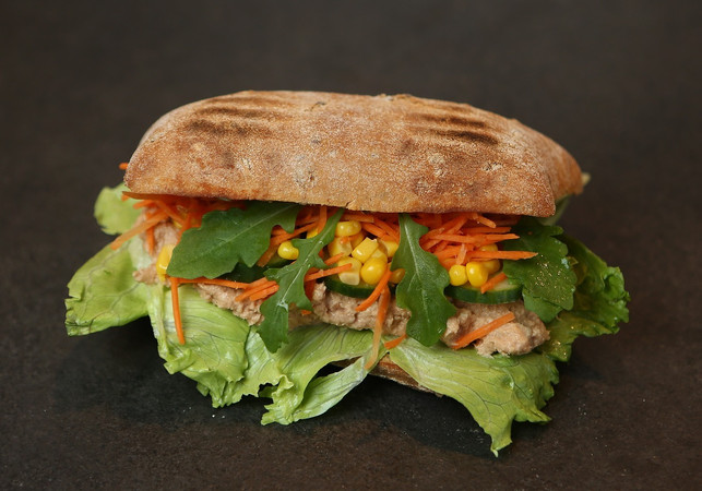 veganer-thunfisch-salat-passt-gut-in-sandwiches-cc0-pixabay-mp1746-210705_download Veganer Thunfisch-Salat passt gut in Sandwiches.