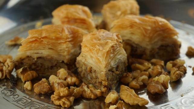 baklava-rezept-anleitung-mit-walnuessen-cc0-pixabay-baklava7_de-190705_download Baklava-Rezept: Anleitung mit Walnüssen