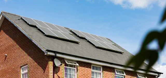 Solaranlage mit Speicher: Was kostet das?