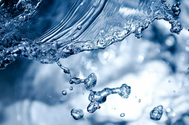 hartes-wasser-kann-zu-hoeheren-stromkosten-fuehren-cc0-pixabay-publicdomainpictures-220912_download Hartes Wasser kann zu höheren Stromkosten führen, da es Verkalkungen begünstigt.