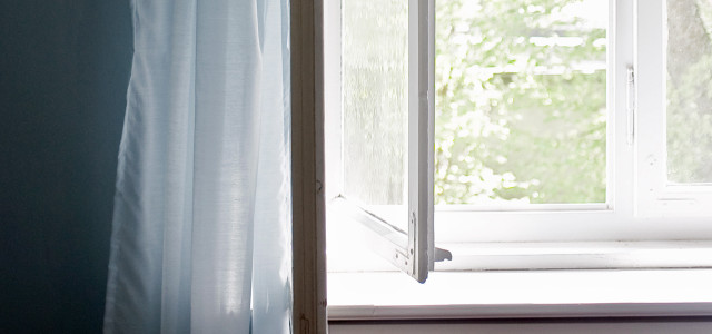 Proper ventilation: tips against mold and sleeping in hot weather