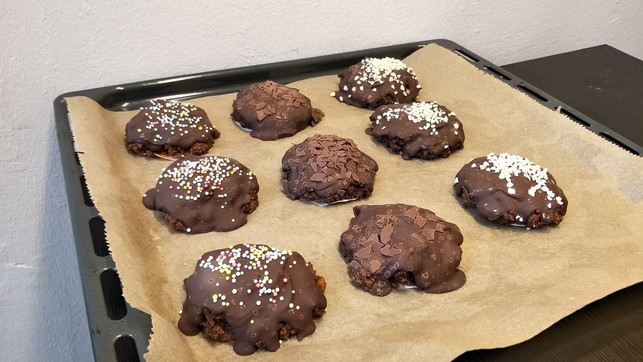 fertige-lebkuchen-mit-streuseln-mandeln-und-schok-sven-christian-schulz-utopia-171109_download Fertige Lebkuchen mit Streuseln, Nüssen und Schokosplittern: Schmecken lecker, und du weißt, was drin ist.