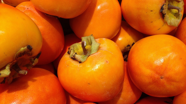 kaki-sharonfrucht-persimone-unterschiede-cc0--pixabay--jackmac34-251127 Kaki, Sharonfrucht, Persimone Unterschiede