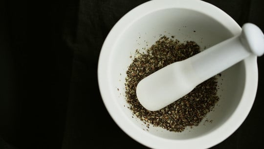 fuenf-gewuerze-pulver-cc0-pixabay-congerdesign-190324 Fünf Gewürze Pulver