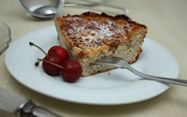 mit-einem-stueck-proteinkuchen-kannst-du-rund-ein-d-maria-hohenthalutopia-200629_download Mit einem Stück Proteinkuchen kannst du rund ein Drittel deines Eiweißbedarfs decken.