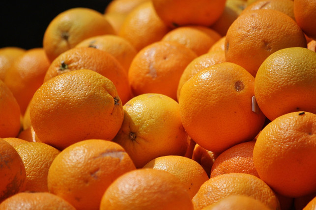 uebereinander-gestapelt-solltest-du-orangen-nicht-l-cc0-pixabay-cocoparisienne-231219_download Übereinander gestapelt solltest du Orangen nicht lagern. So schimmeln sie schneller.