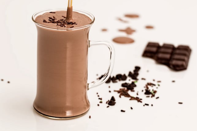 smoothies-mit-haferflocken-und-kakao-eignen-sich-b-cc0-pixabay-stevepb-201218_download Smoothies mit Haferflocken und Kakao eignen sich besonders als gesundes Frühstück für Schokoloadenfans.
