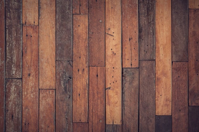 holz-kann-beim-wischen-mit-wasser-aufquellen-cc0--pixabay--pexels-250831_download Holz kann beim Wischen mit Wasser aufquellen.