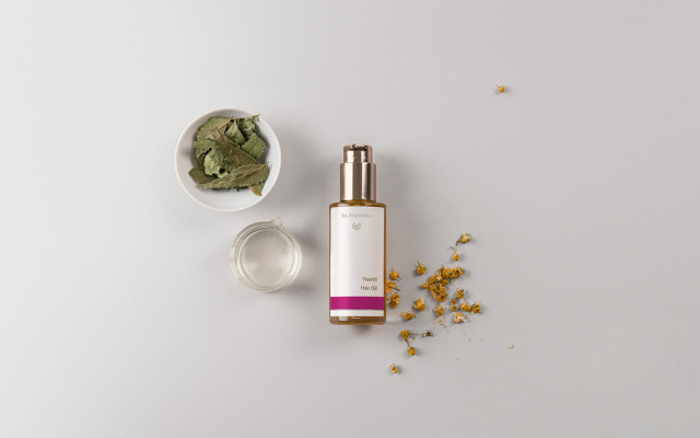 DRH_Niagara_Utopia_Slide7_Haaroel_1280x800px Dr. Hauschka Haarpflege Haaröl