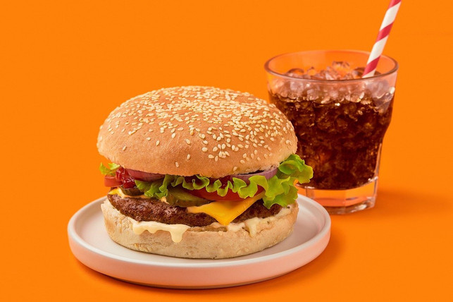 verdauung-braucht-viel-energie-das-gilt-besonder-cc0-pixabay-noman_designer-241018_download Verdauung braucht viel Energie – das gilt besonders bei fettigen und stark verarbeiteten Lebensmitteln mit vielen Kohlenhydraten.