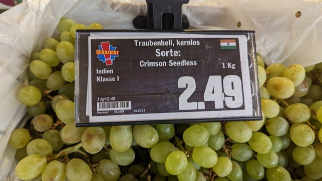 mai-nicht-kaufen-trauben-bw-230511-1920x1209 Trauben aus Indien? Dann doch lieber Rhabarber und deutsche Erdbeeren essen!